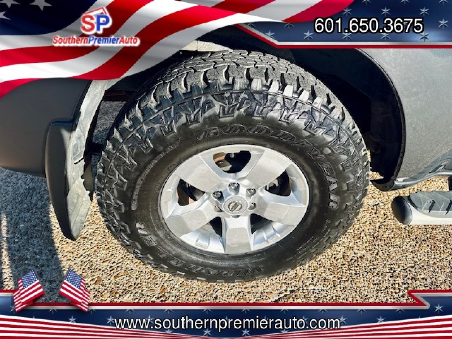 2010 GRAY NISSAN XTERRA S; SE; X; OFF (5N1AN0NU8AC) , located at 922 W. Beacon St., Philadelphia, MS, 39350, (601) 650-3675, 32.770447, -89.127151 - Photo#7